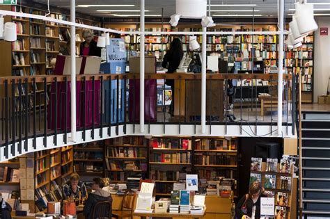Local Treasures: Navigating Wotchdraft's Independent Bookstores